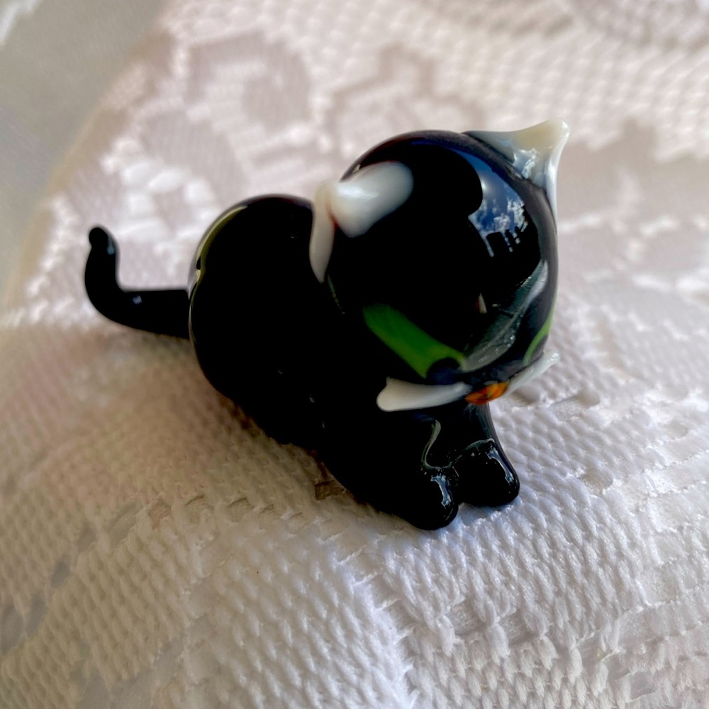 Vintage Black Cat with Green Eyes Lampwork Glass Figurine. Handmade.